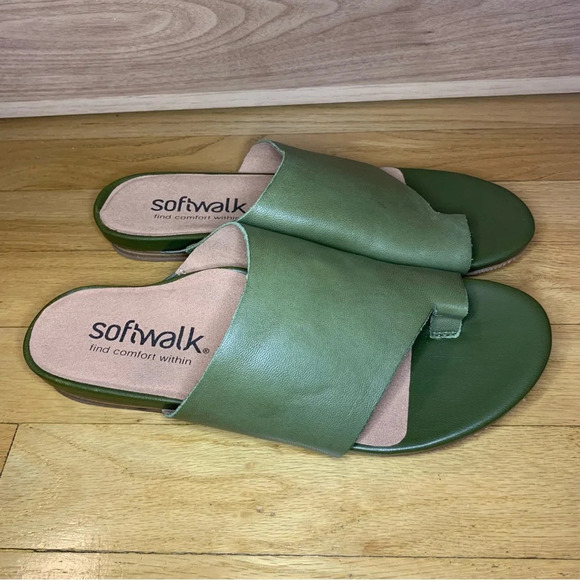 SoftWalk Corsica Sandal in Dark Olive - Size 6.5W - Picture 2 of 11